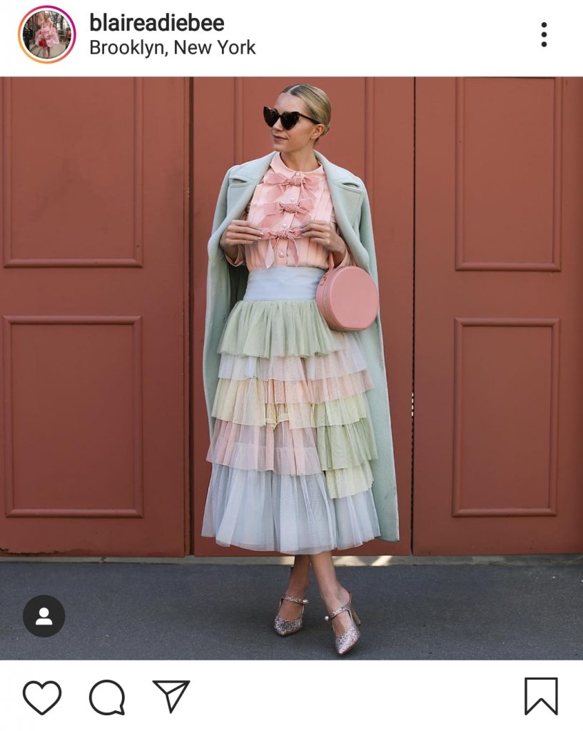 how to wear pastel